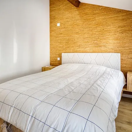 100ft - Sitio Da Nazare, Surfing And Bbq Apartment *